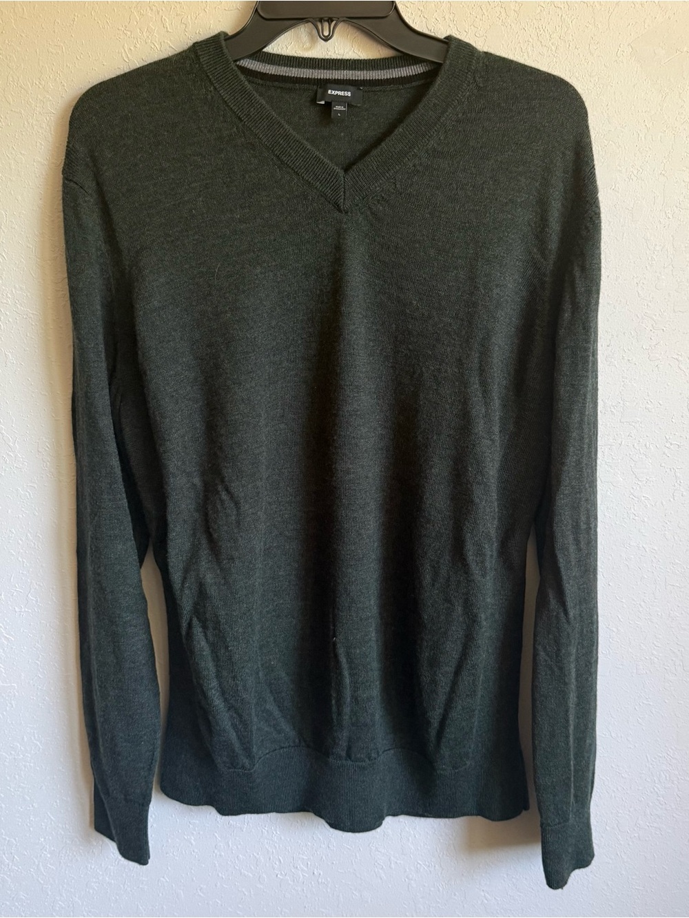 Men’s L Army Green Express Wool Basic Cozy Normcore V-Neck SmLong Sleeve Shirt